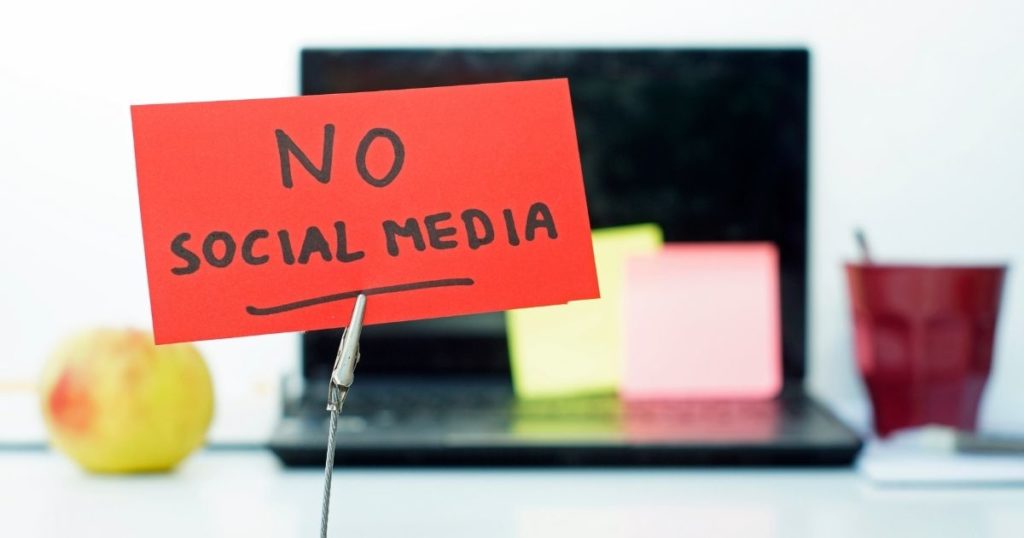 Delete social media apps - How to unplug from technology